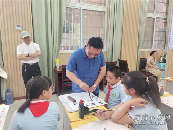 开封八中书法名家进校园,小学书法名家进校园活动美篇