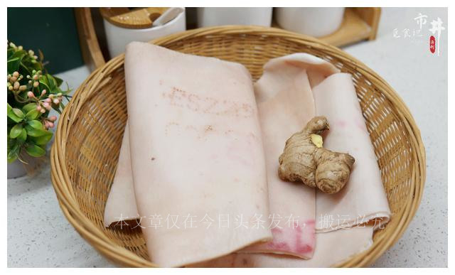 天冷皮肤干燥，记住菜市场多买5样食物，高胶原蛋白，更适合女性