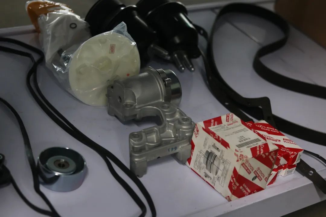 12代皇冠经典复原,14代皇冠彻底翻修之后感受