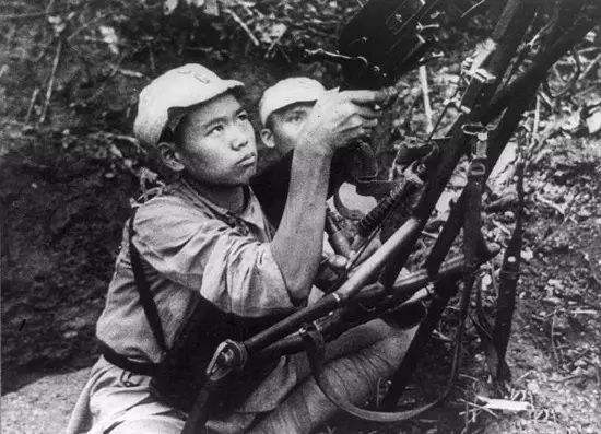 1944年真实拍摄的抗日战争纪录片,1944年抗战纪录片