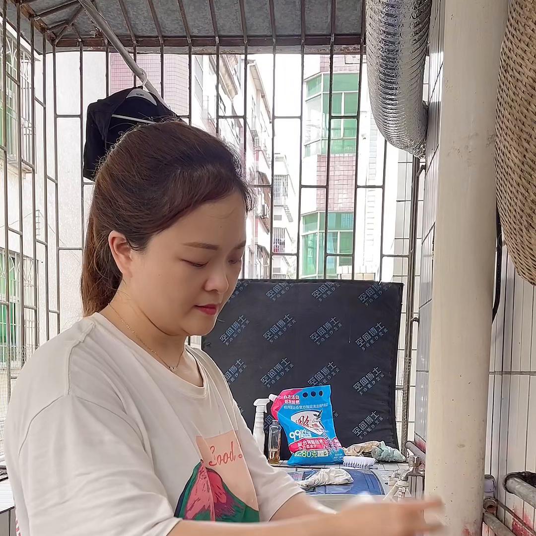 深漂蜗牛视频,深漂小颜颜