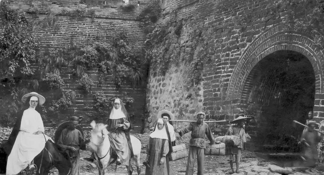 在外地的西昌人,西昌外地人多吗