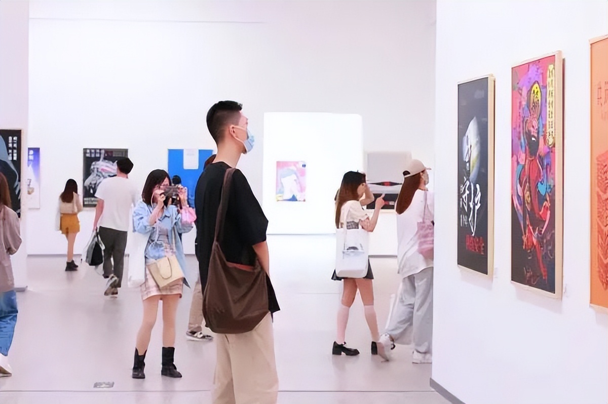 2021女生中专都有哪些热门专业,2023职业学校专业推荐