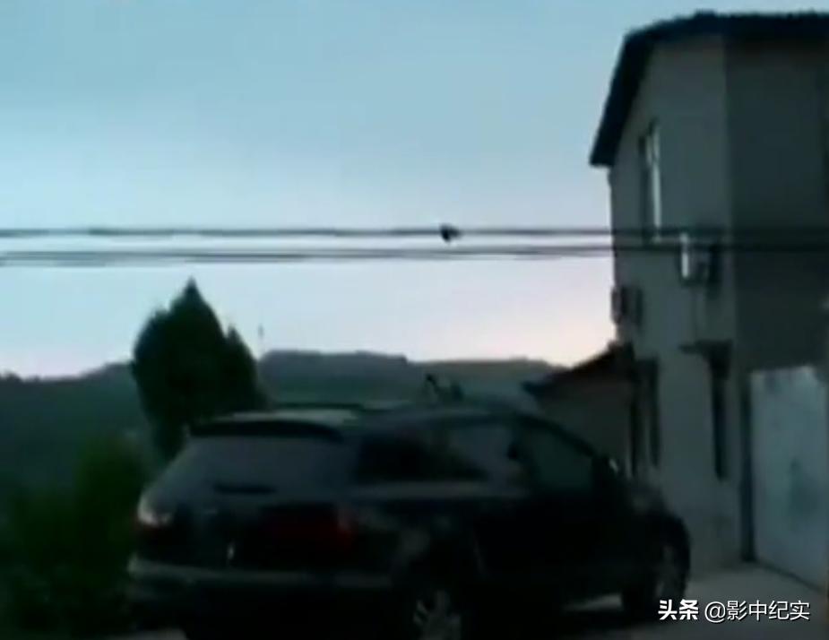 2011年，17岁少女被囚禁地牢惨遭非人折磨158天，罪犯：她自愿的