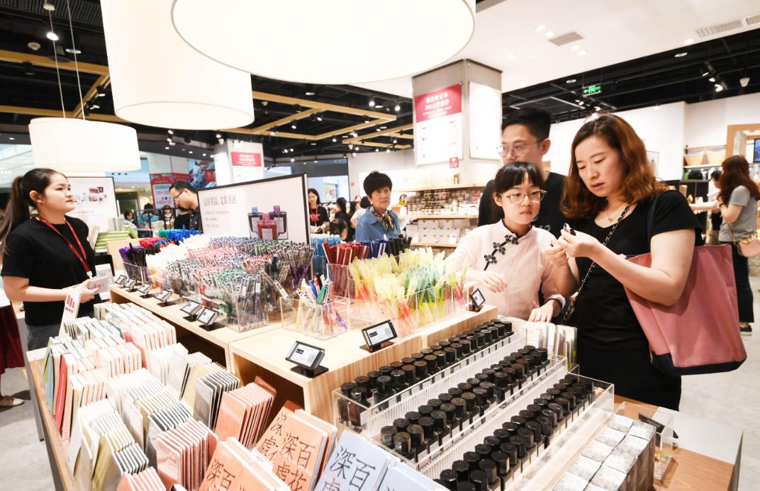 苏宁易购的电子商务模式,苏宁易购电商还能做吗