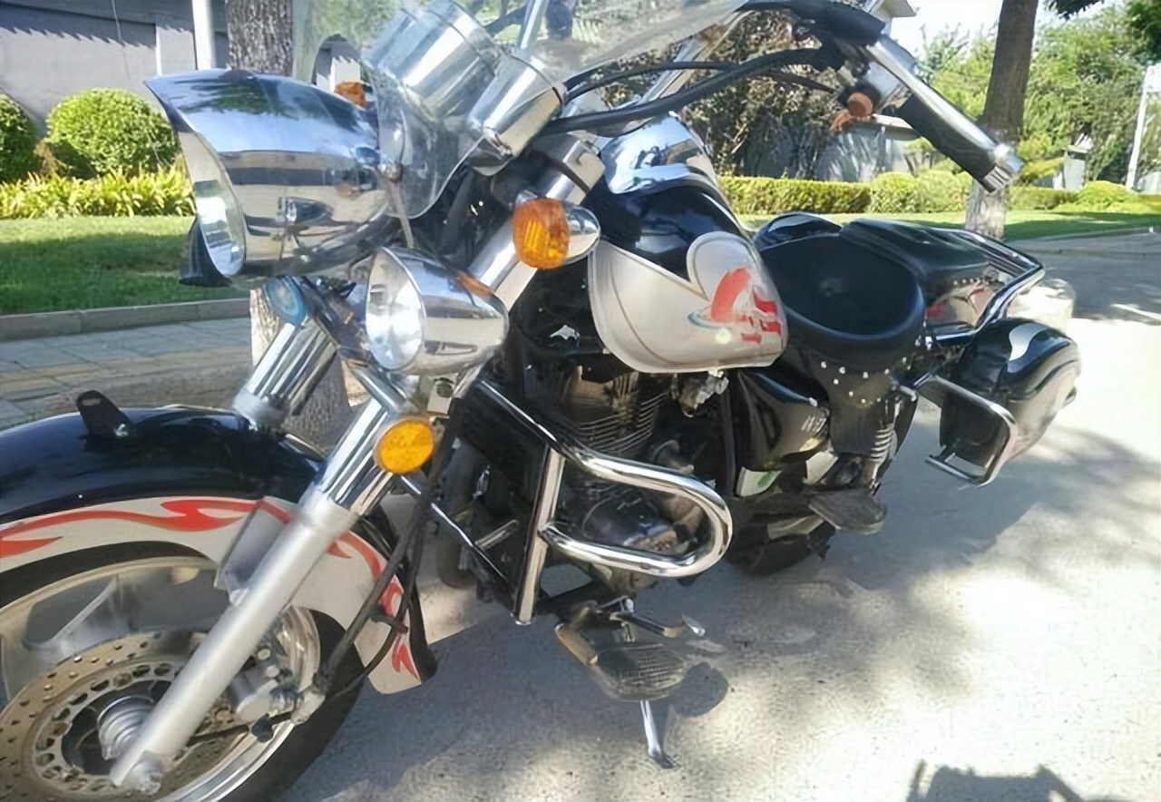 坠落的重庆富豪：占据越南摩托半壁江山，身家百亿却被15亿压垮