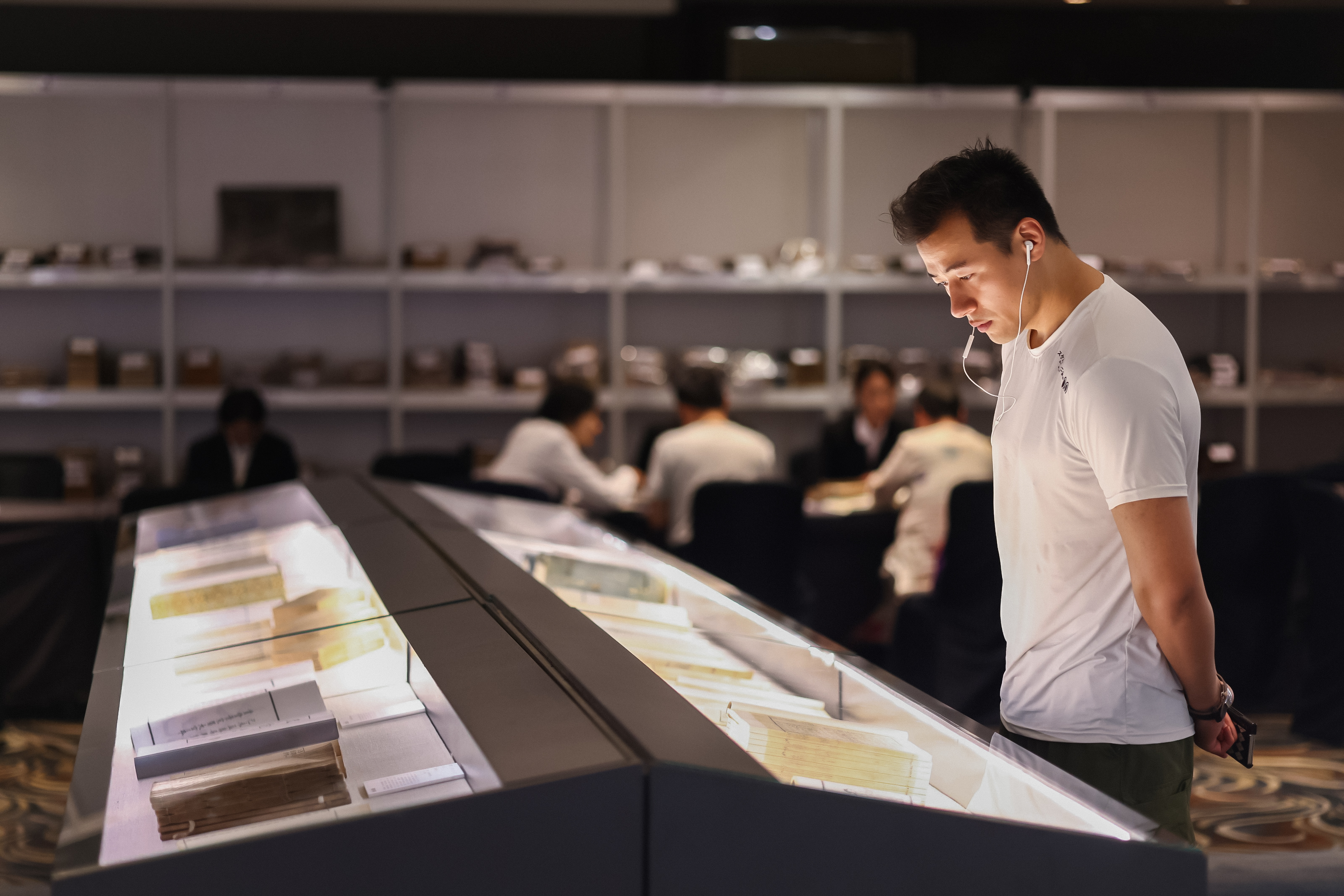 刘野罕见巨作亮相,两千余珍品荟萃,永樂三周年拍卖会璀璨启幕