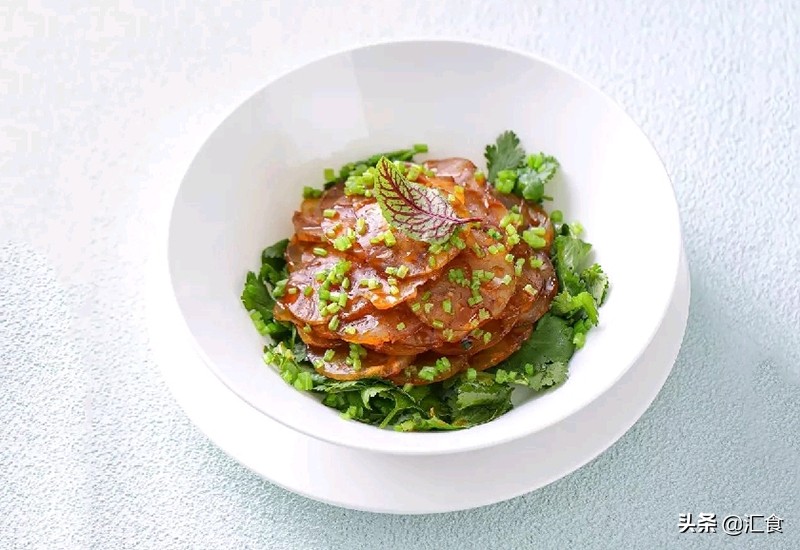 鹿茸菌烧蹄筋做法,鹿茸菌炒牛柳