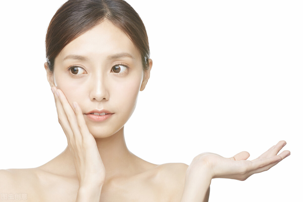 如何正确卸妆的小视频,如何正确卸妆水