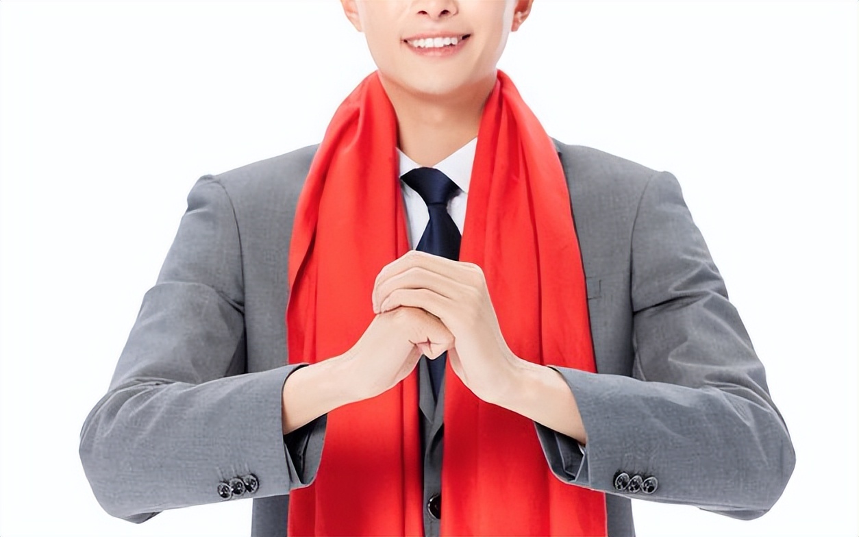 大年初一有哪些习俗和象征意义,大年初一不出门是哪里的习俗