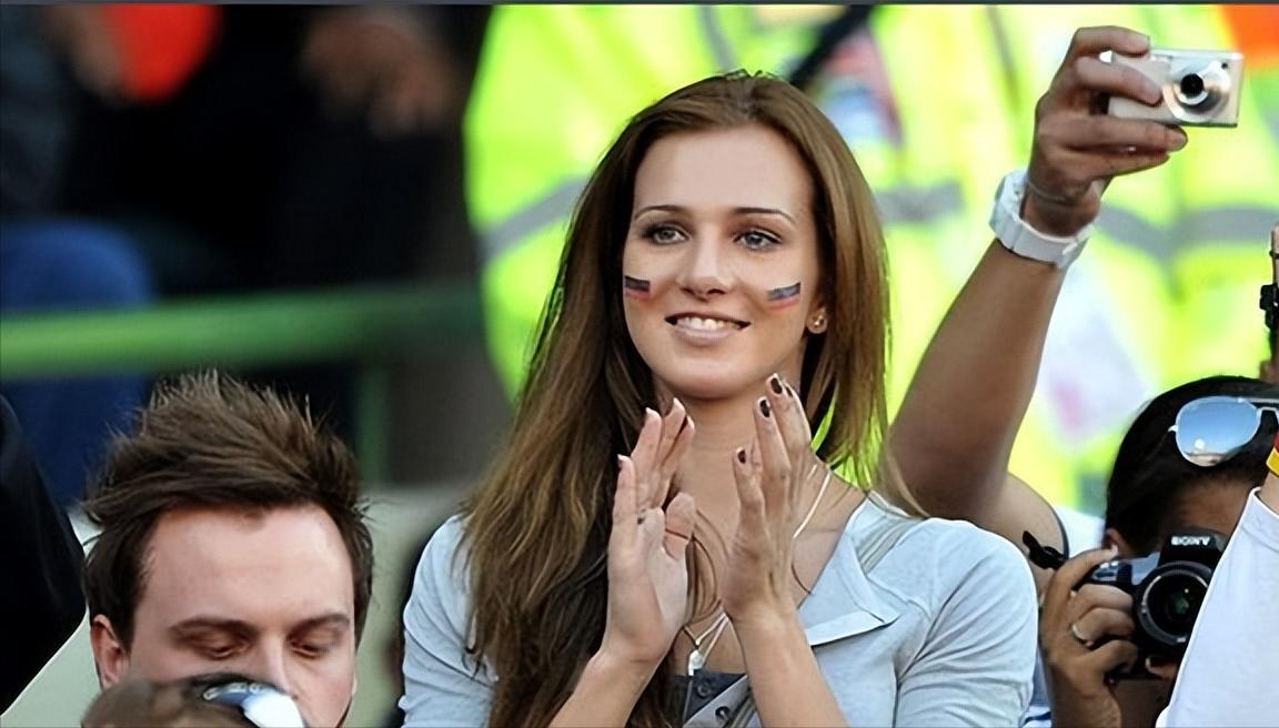 卡塔尔世界杯十大最美球星太太,卡塔尔世界杯太太团法国