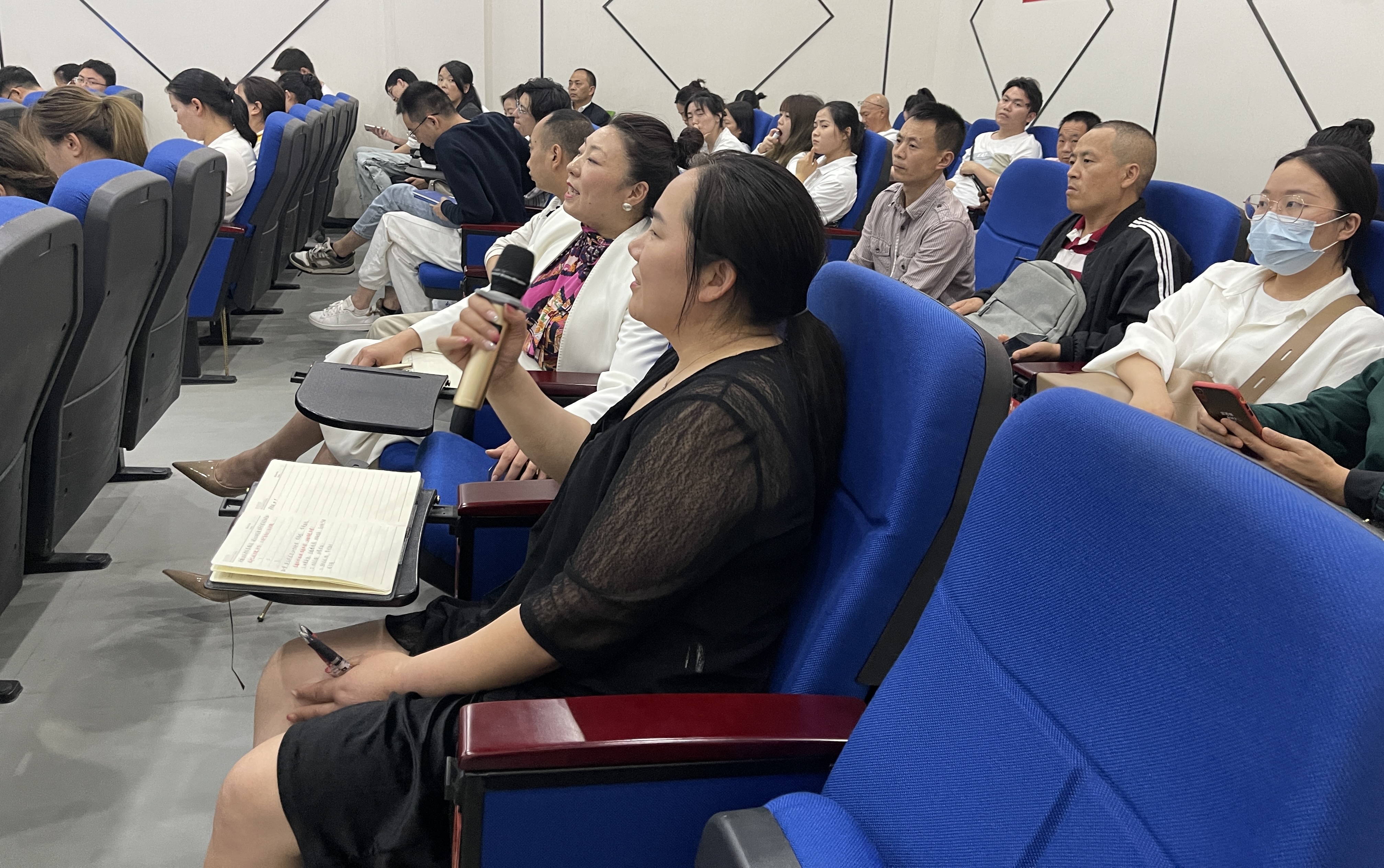 鐩存挱鐨勬祦閲忓叆鍙ｄ笌搴曞眰閫昏緫,鎶栭煶鐩存挱娴侀噺搴曞眰閫昏緫