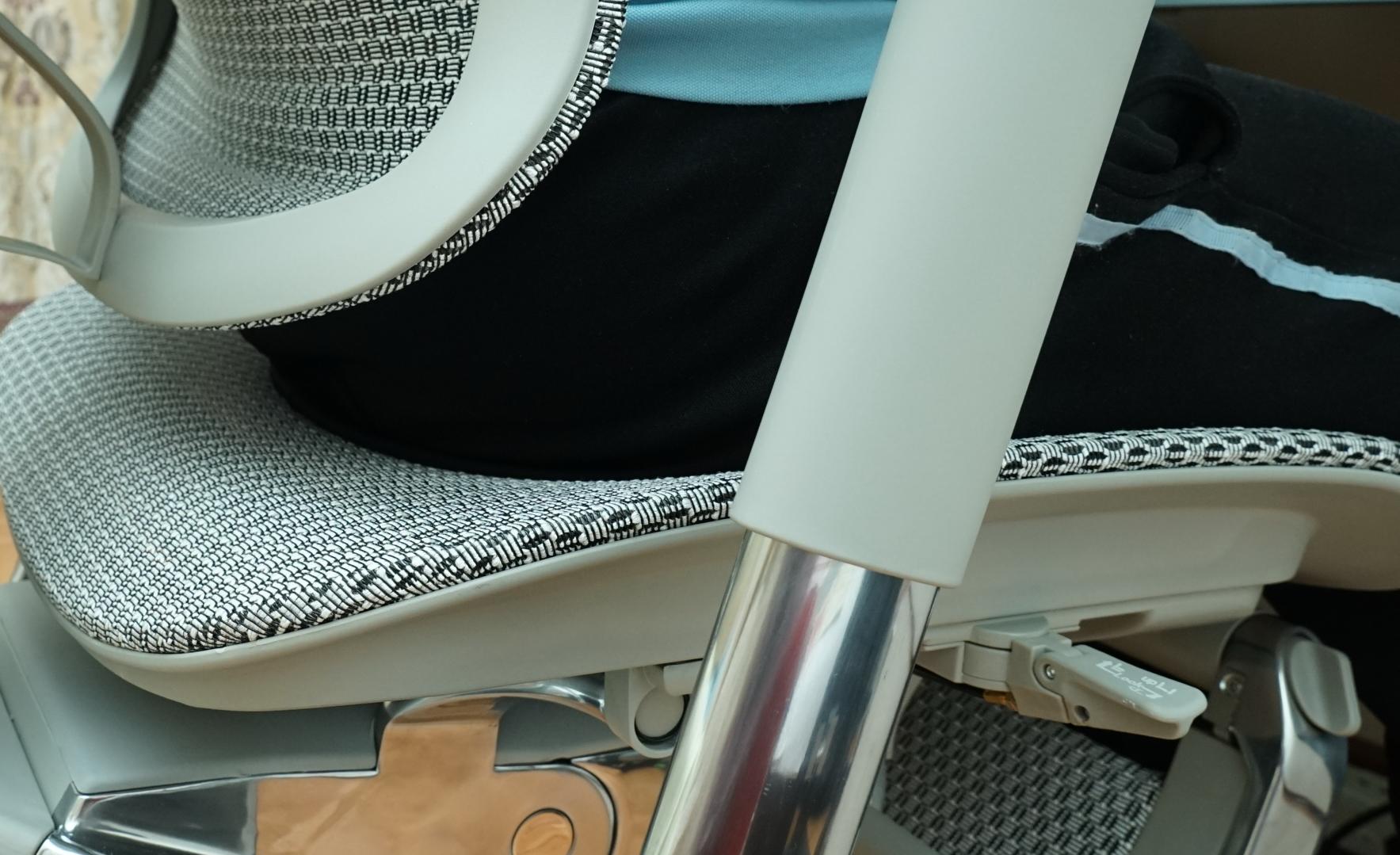 实用至上，久坐腰不累腿不麻的高品质人体工学椅：保友优旗舰W2代