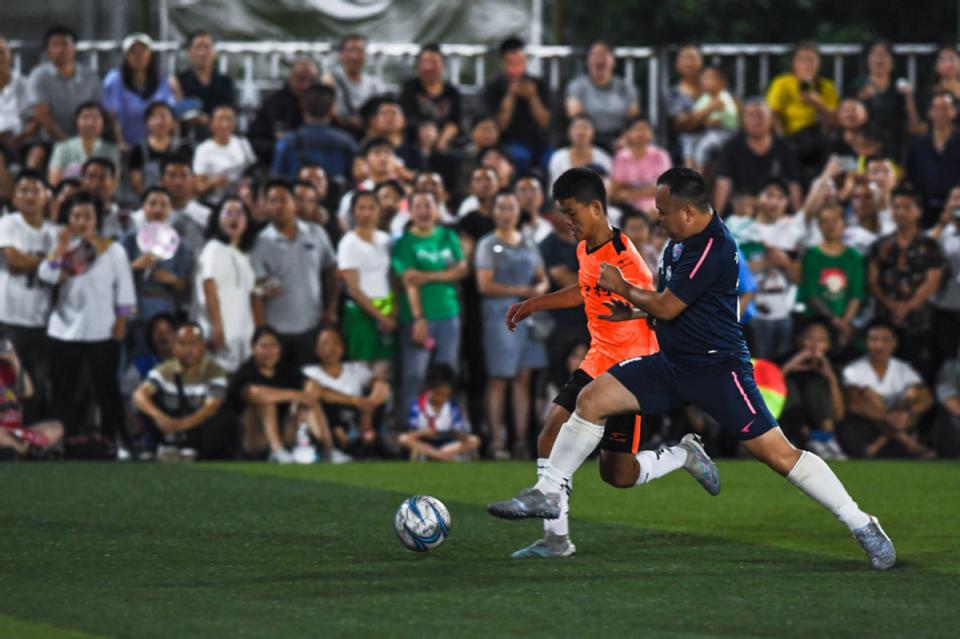 董路评价村超被反驳,董路怒批村超球队业余