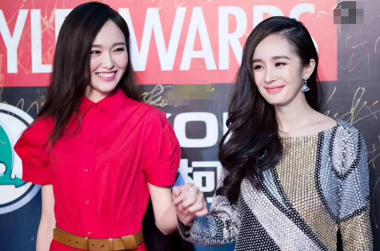 唐嫣用万元手机壳引巨大争议,唐嫣用4万块钱买一个手机壳