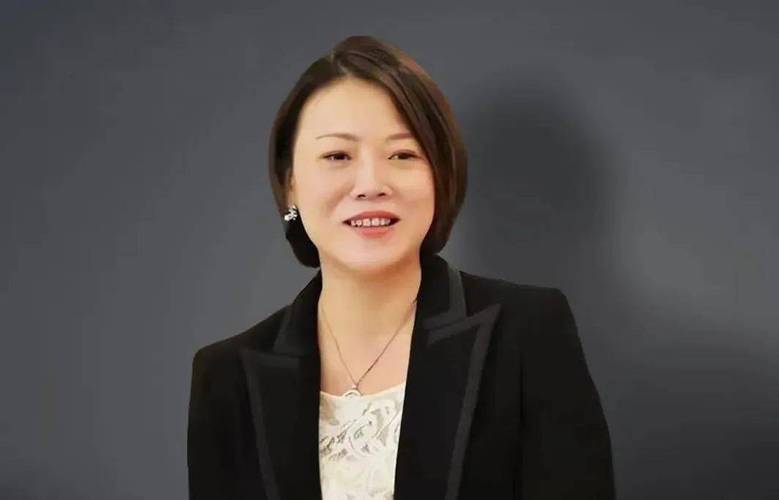 中国最有钱的六大富婆排行榜,曾经的中国第一富婆白手起家