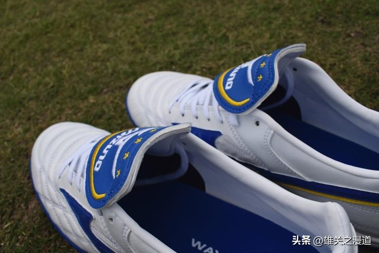 夏季重温2002世界杯的荣光，美津浓MIZUNOWAVECUPLEGENDAS足球鞋