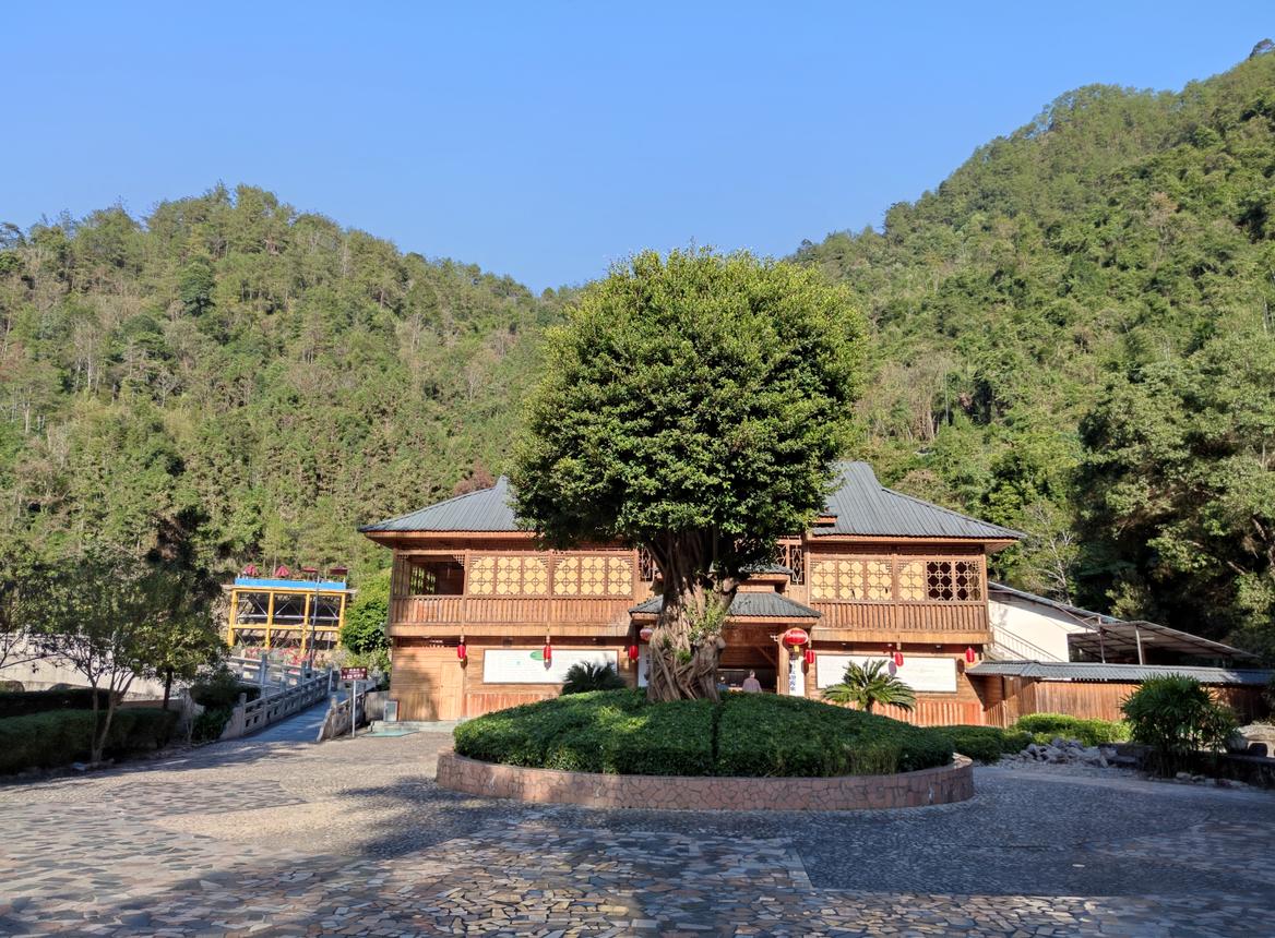 清远避暑温泉山庄,清远森林温泉