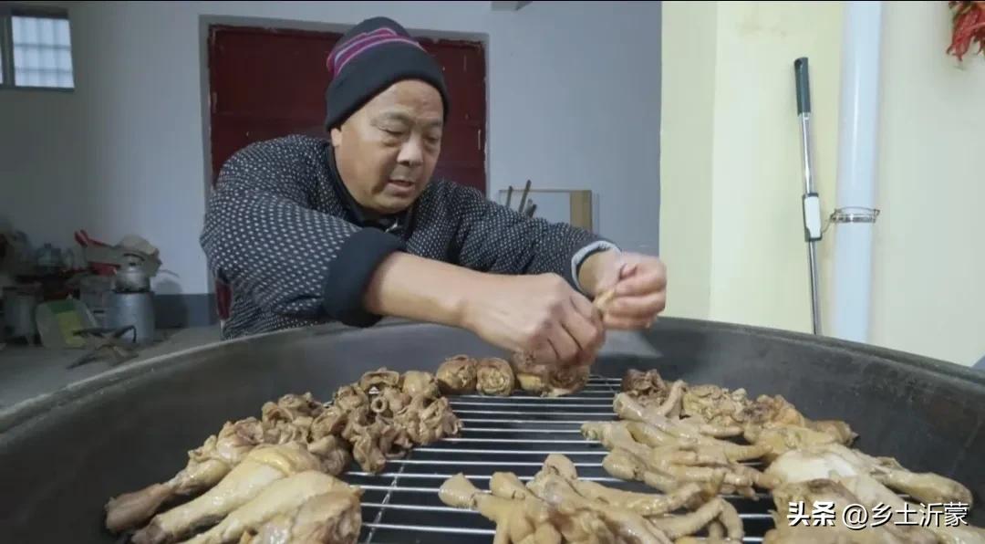 喷香哥陪父亲去上海视频,喷香哥和父亲吃重庆火锅