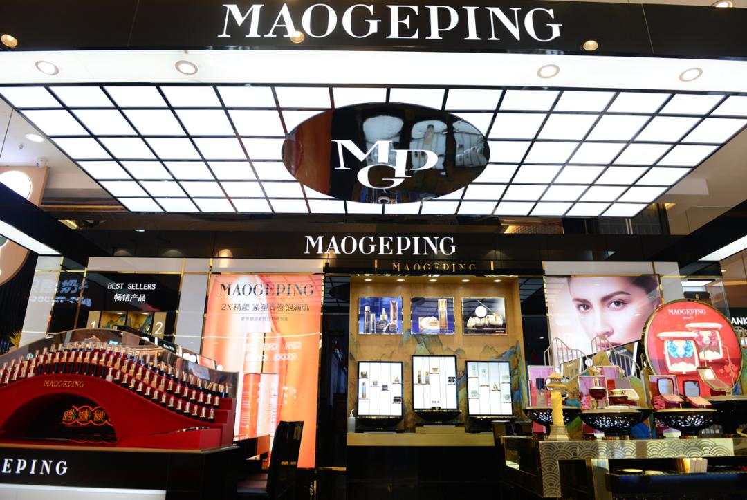 给美女换脸，年赚16亿！最会“耍大牌”中国男人，还在狂飙