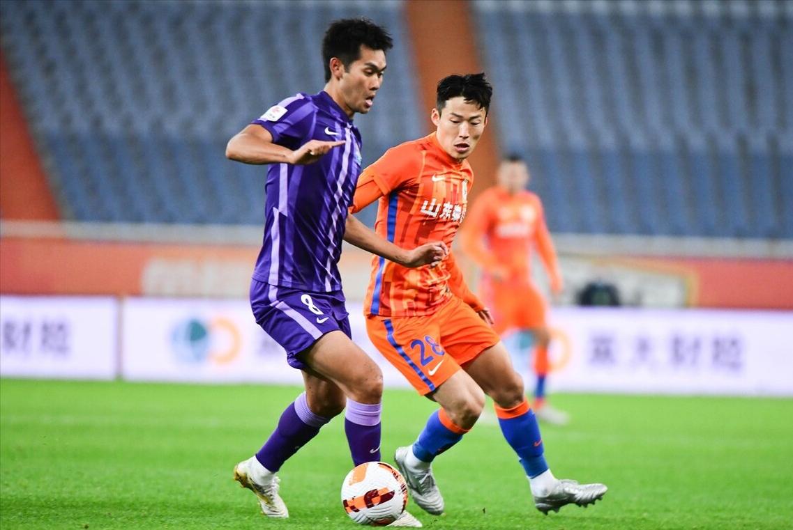 山东泰山双冠王王大雷,山东泰山王大雷精彩表现