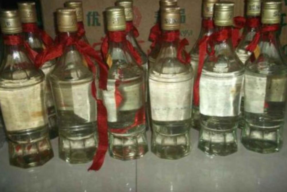 鲁豫采访中原酒神张政完整视频,酒神张政现在在做什么工作