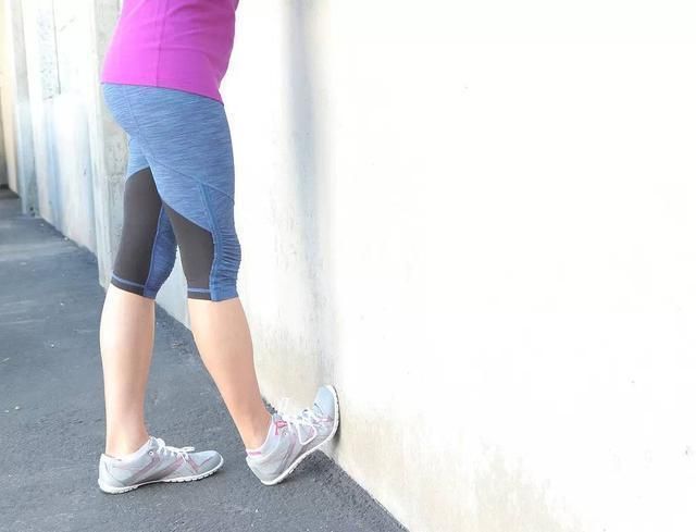 青岛大妈每天坚持踮脚,大妈坚持运动20年