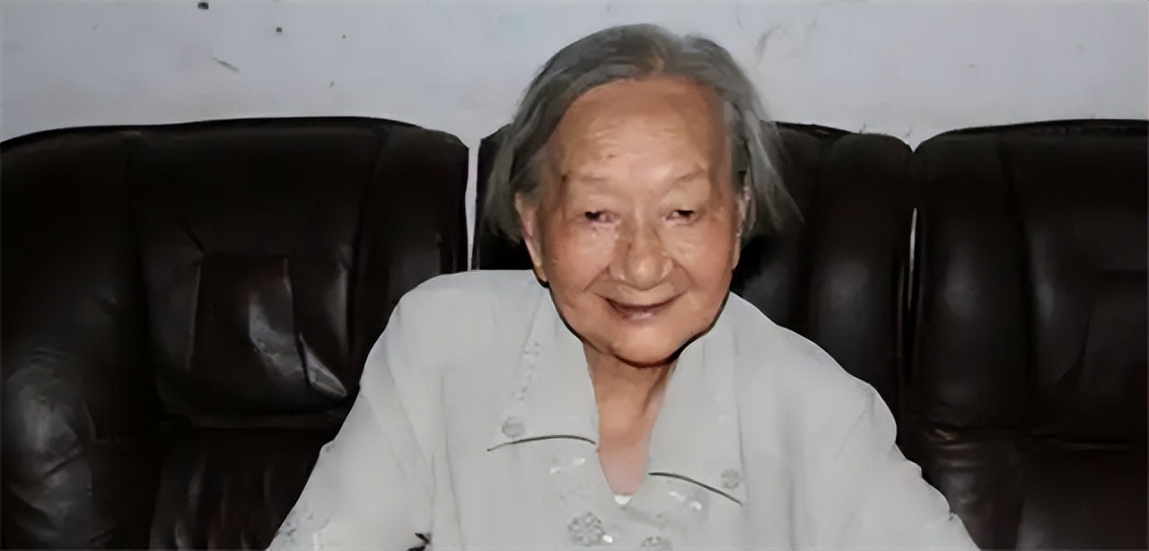 女红军长征与丈夫分离,54年后在北京重逢,对方已是国家大人物