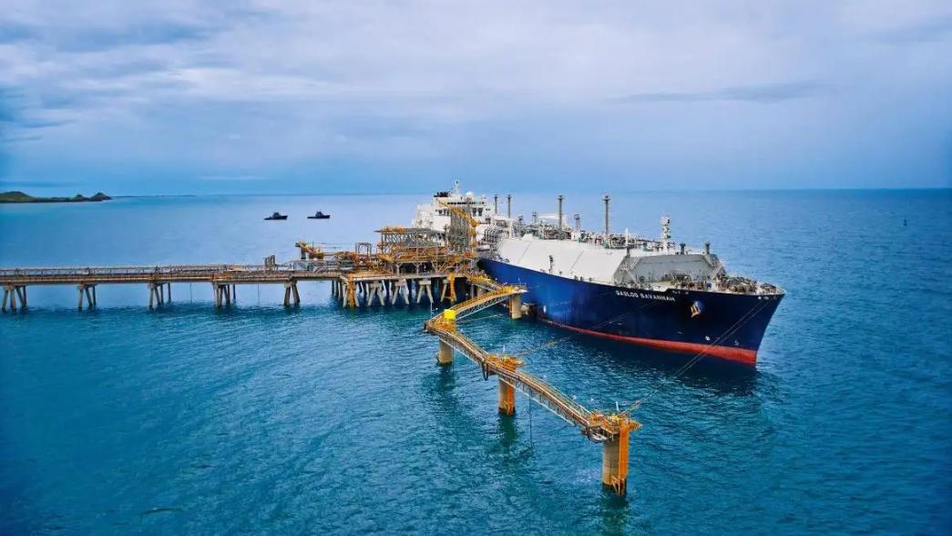 美国出口天然气给欧洲靠什么运输,美国买俄罗斯天然气卖给欧洲