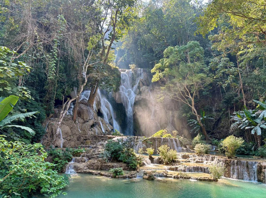 如何乘坐中老铁路到老挝,乘坐中老铁路怎么通关