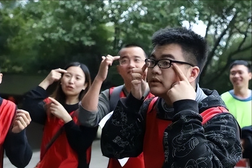 趣研训-最新团建项目菜单，100个经典团建项目介绍，请您收好