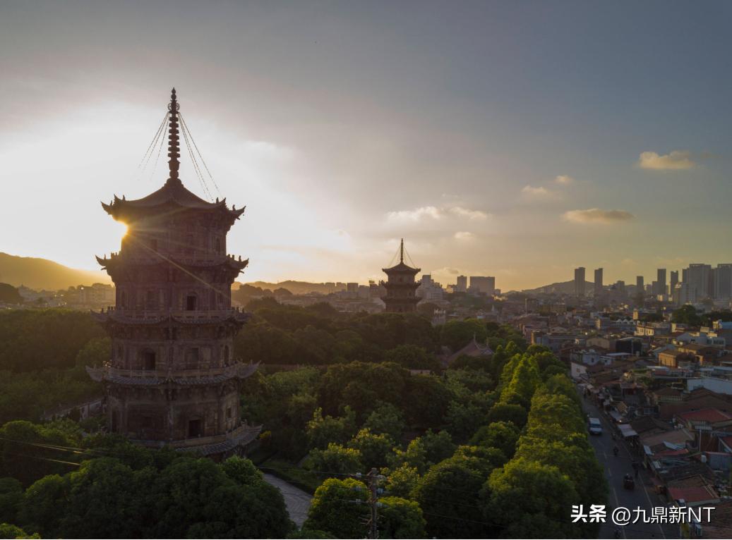 中国的佛塔一般是多少层,中国的佛塔均为高僧的骨塔吗