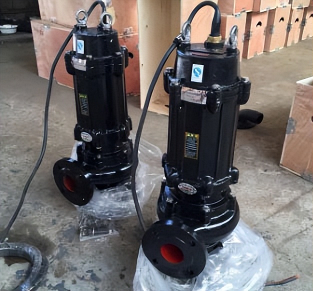 潜水泵频繁启动烧电机吗,潜水泵不启动的原因