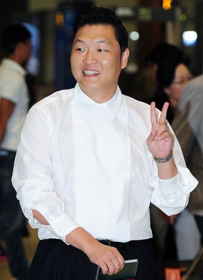 曾经席卷全球的鸟叔现在去哪了,曾经大火的鸟叔为什么销声匿迹了