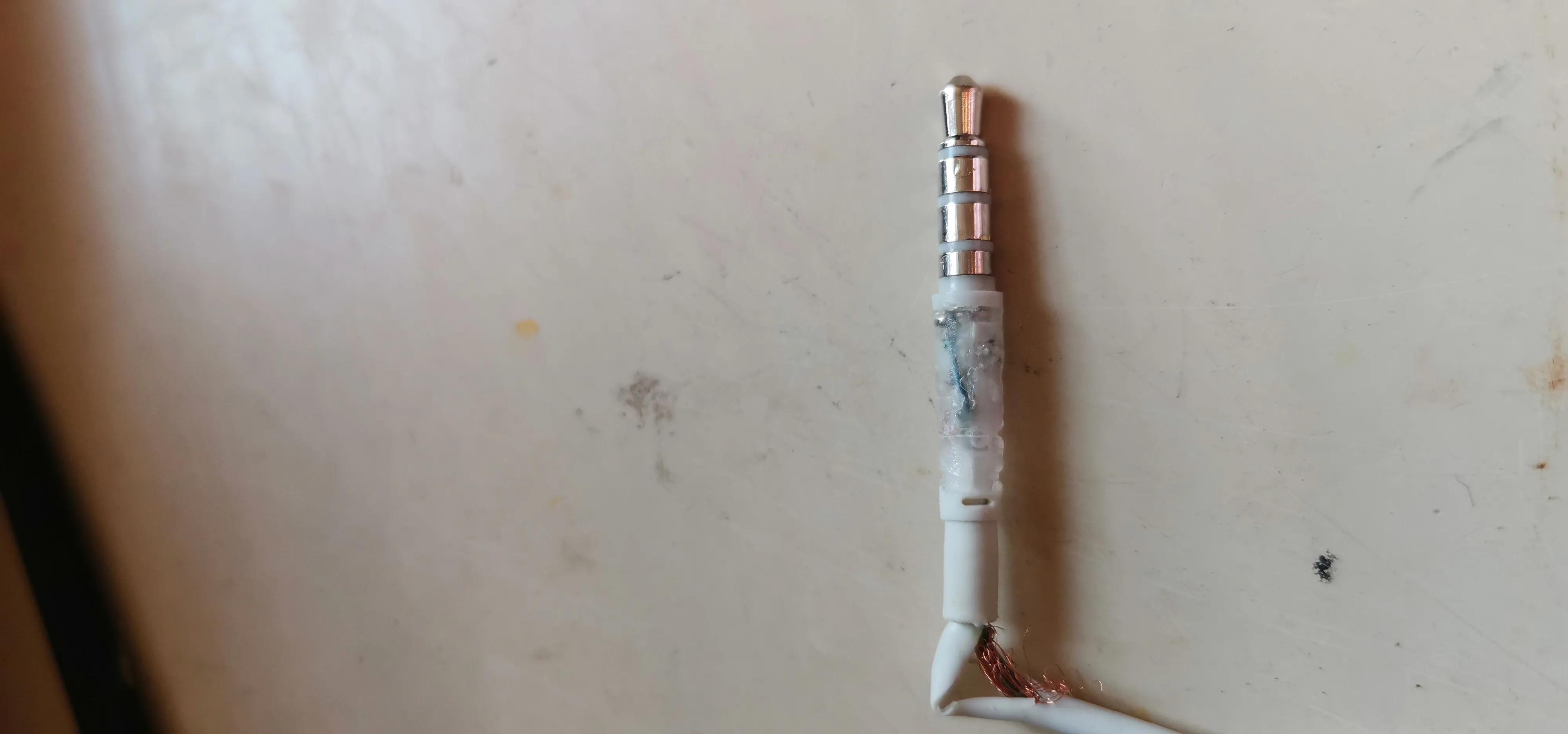 华为有线耳机am115音量键拆卸方法,华为am116耳机插进手机怎么没声音