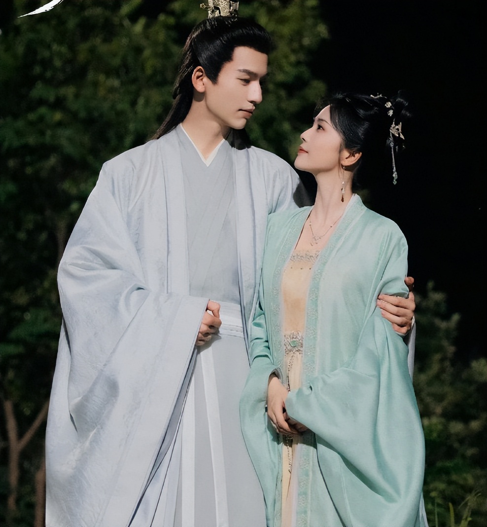 24小时内7个瓜，欠债1亿、捐款千万、重返央视，喜怒哀乐全都有了