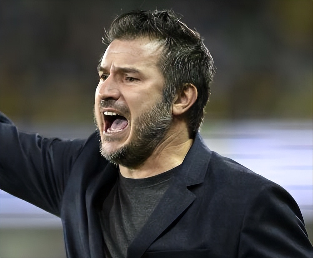 连胜药厂和葡超黑店的比利时豪门：北方威尼斯的蓝黑军团