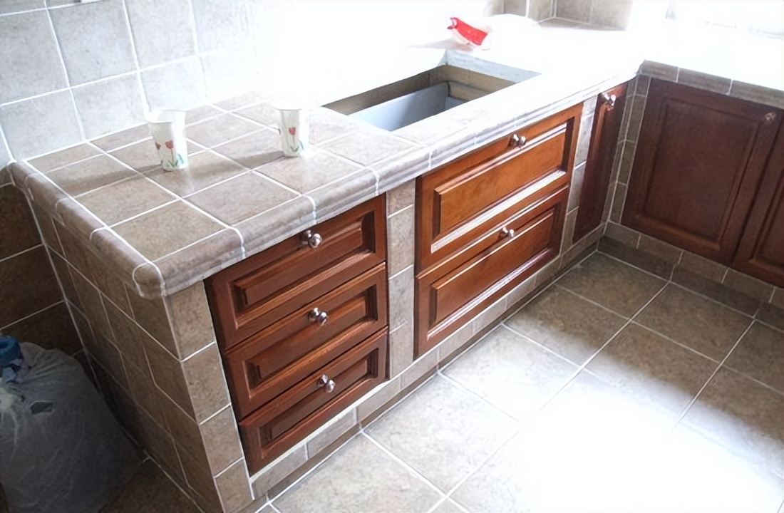 砖砌橱柜坏处,砖砌橱柜效果好吗