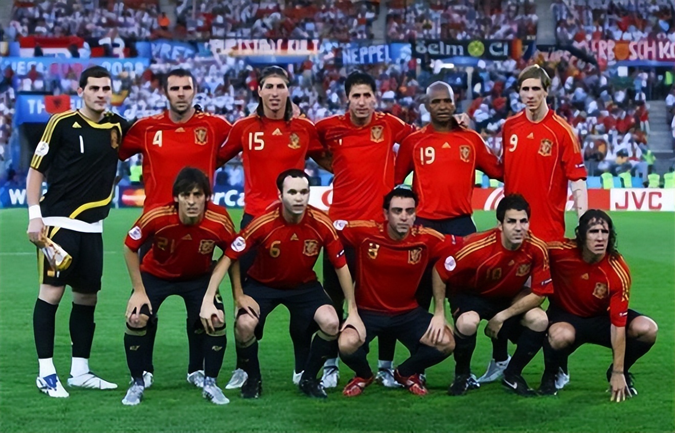 26岁还是巴西无名小卒，30岁却成西班牙主力，悍将被转会顾问拯救