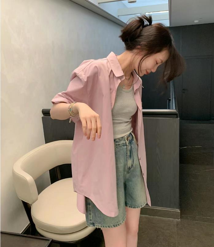 今年流行衬衫穿反了吗,男士穿衬衫要不要穿背心