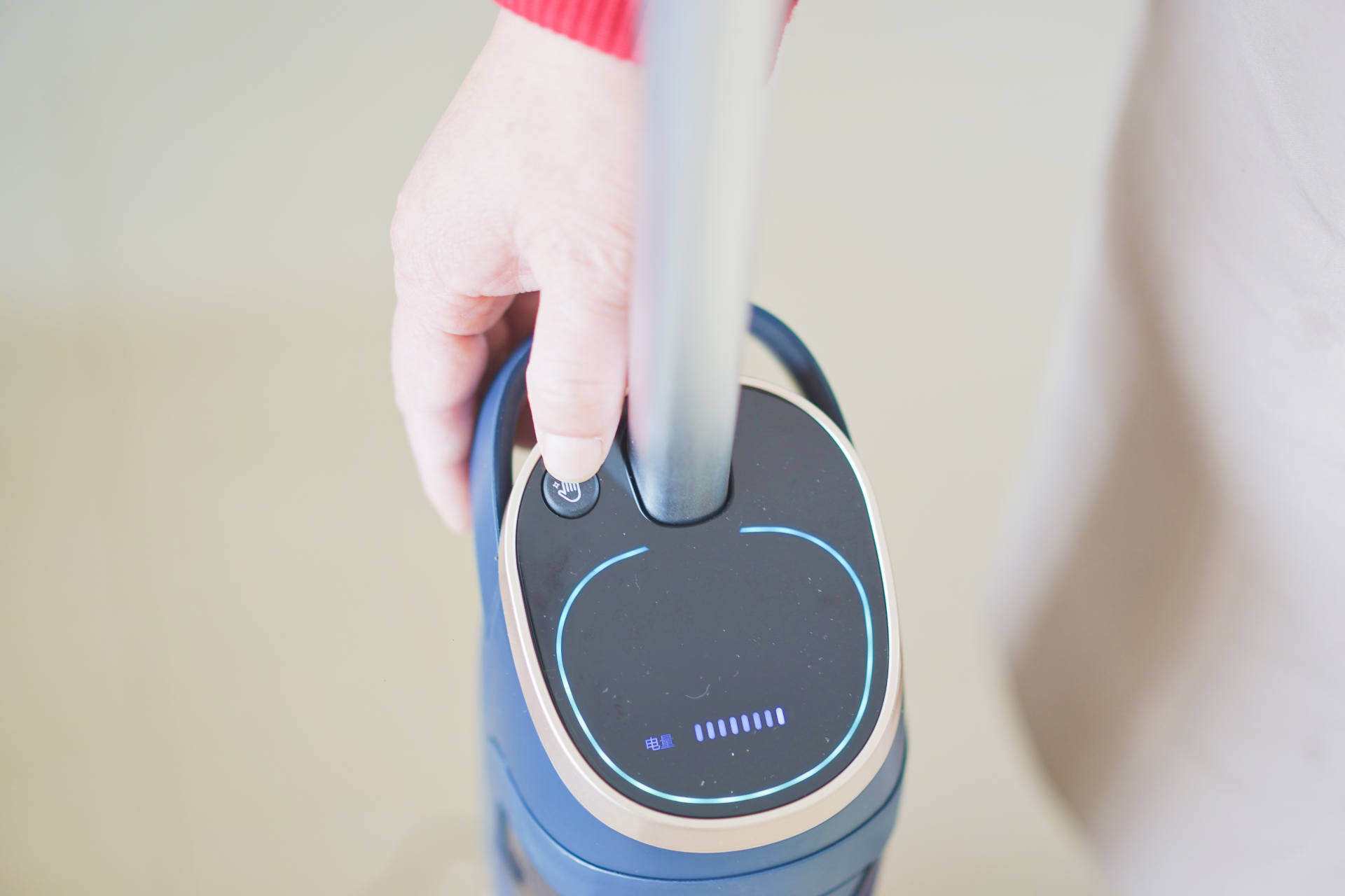 蓝宝洗地机详细使用教程,蓝宝洗地机和美的洗地机