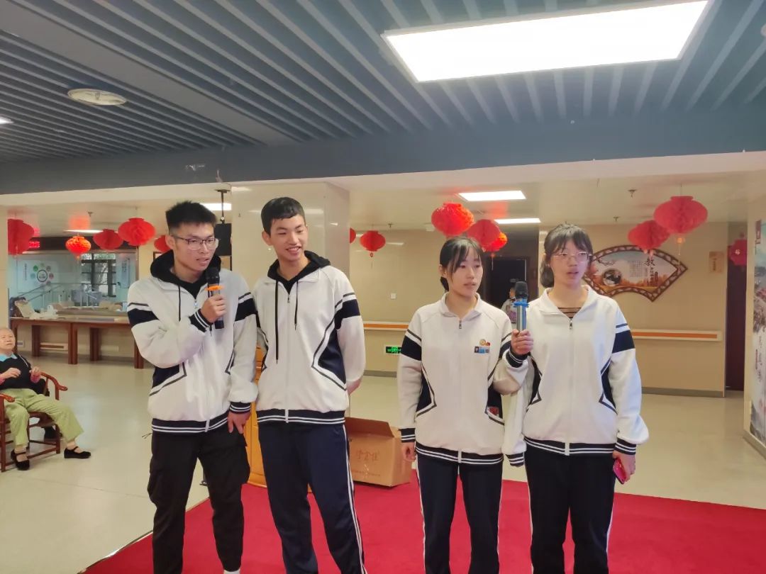 小朋友唱红歌学习雷锋,小学生一起唱学习雷锋好榜样