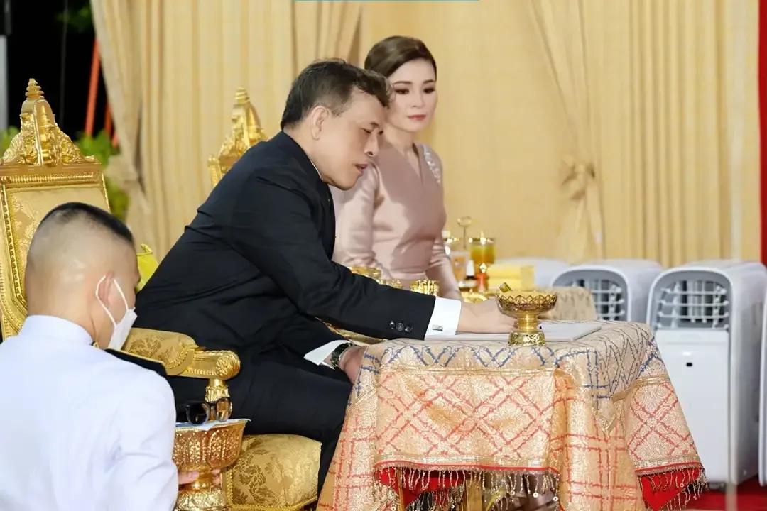 泰国王室今日最新消息苏提达,泰国王后苏提达册封大典