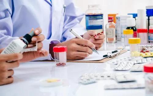 药店买的药为什么比医院贵很多,为何同样的药品医院比药店贵4倍