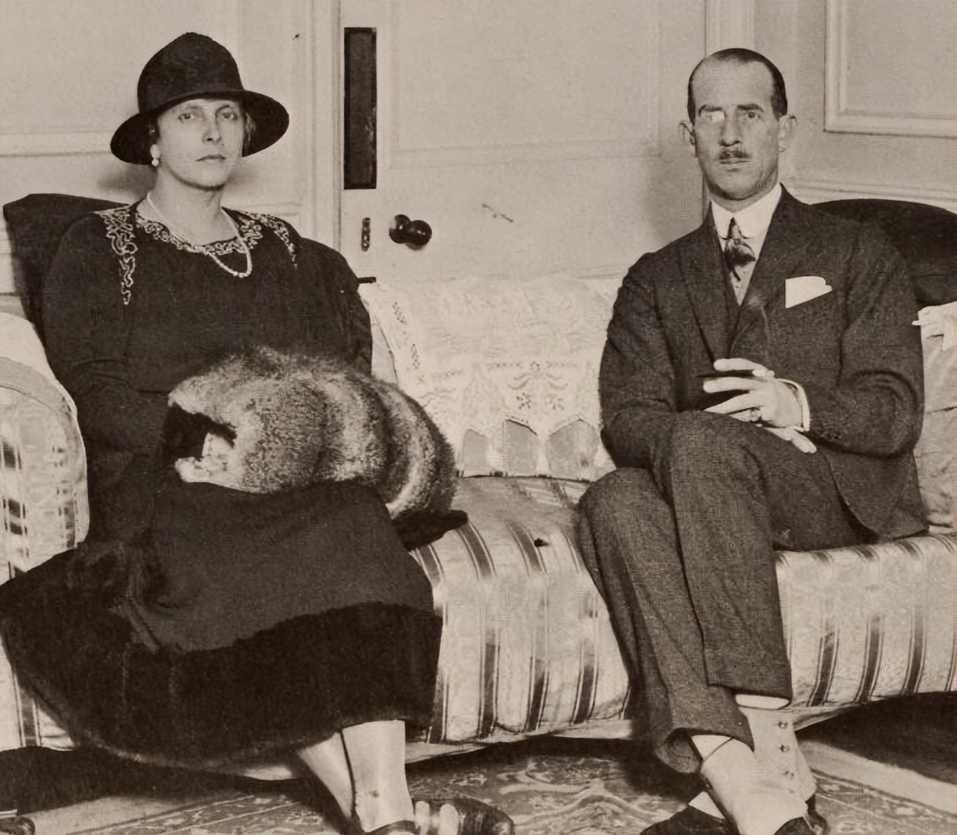 菲利普亲王的苦命母亲,菲利普亲王苦命却伟大的母亲