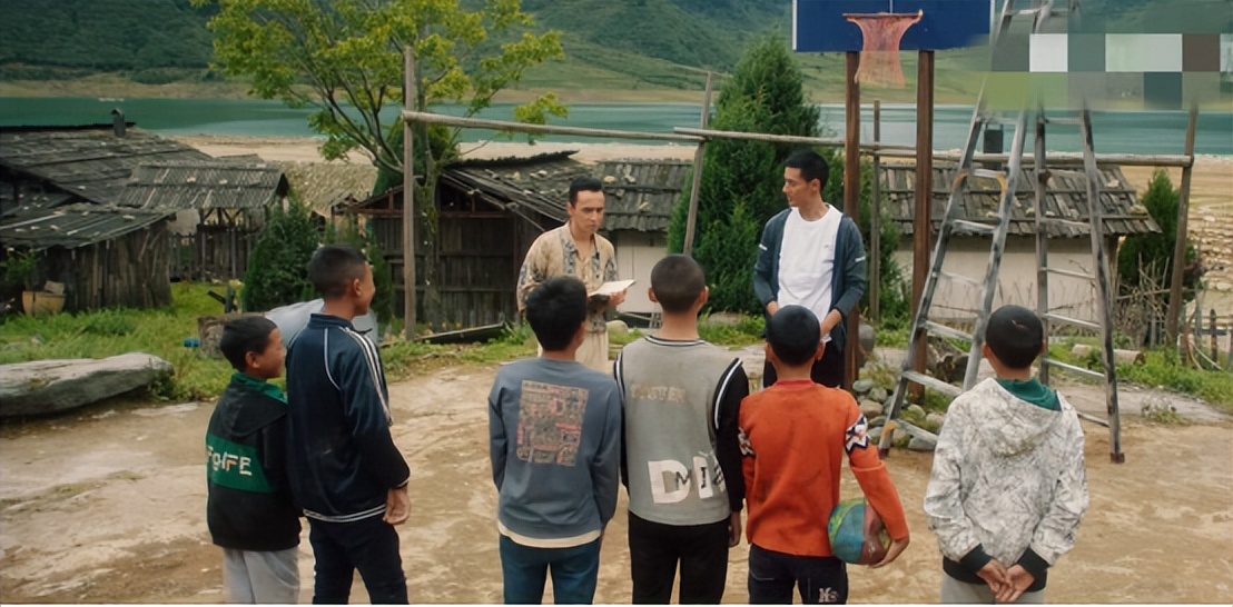 是的,新东方出电影了。请告诉孩子,你的每一滴汗水都算数