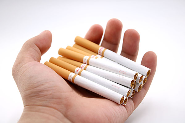 烟酒不沾的人活得更久吗,烟酒不沾的人是什么样的