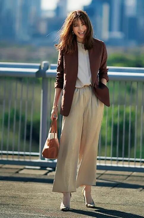 几款潮流范儿的西装搭配,不同颜色的休闲小西装怎么搭配