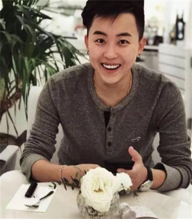 女子花50万生混血孩子,女子斥巨资生混血女儿新闻