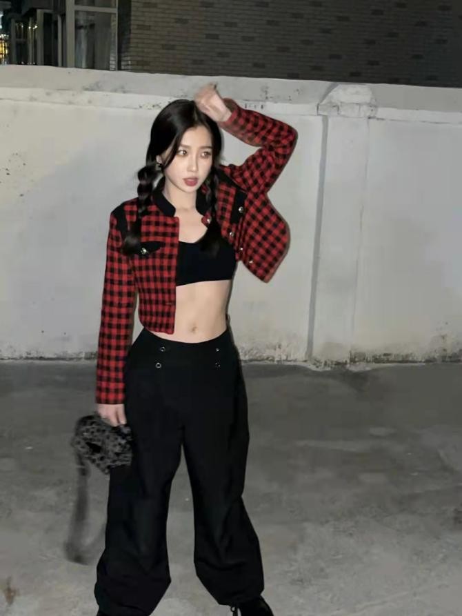 虞书欣漂亮可人活泼俏皮惹人喜爱,虞书欣可爱俏皮甜美